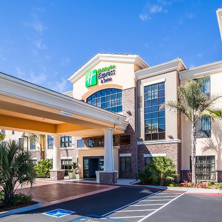 Holiday Inn Express & Suites Eureka By Ihg Екстериор снимка