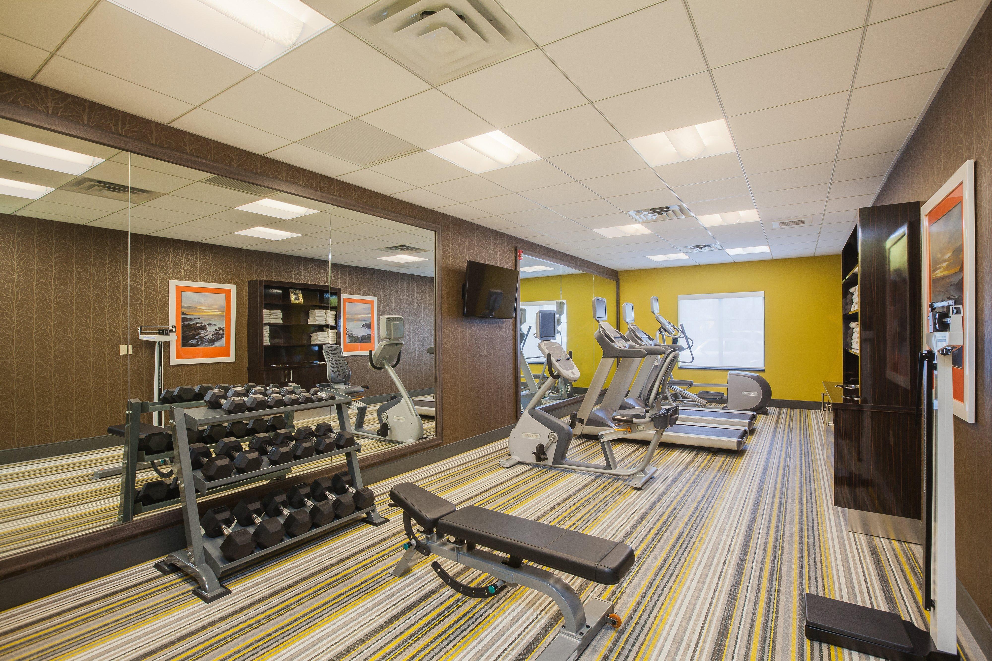 Holiday Inn Express & Suites Eureka By Ihg Екстериор снимка