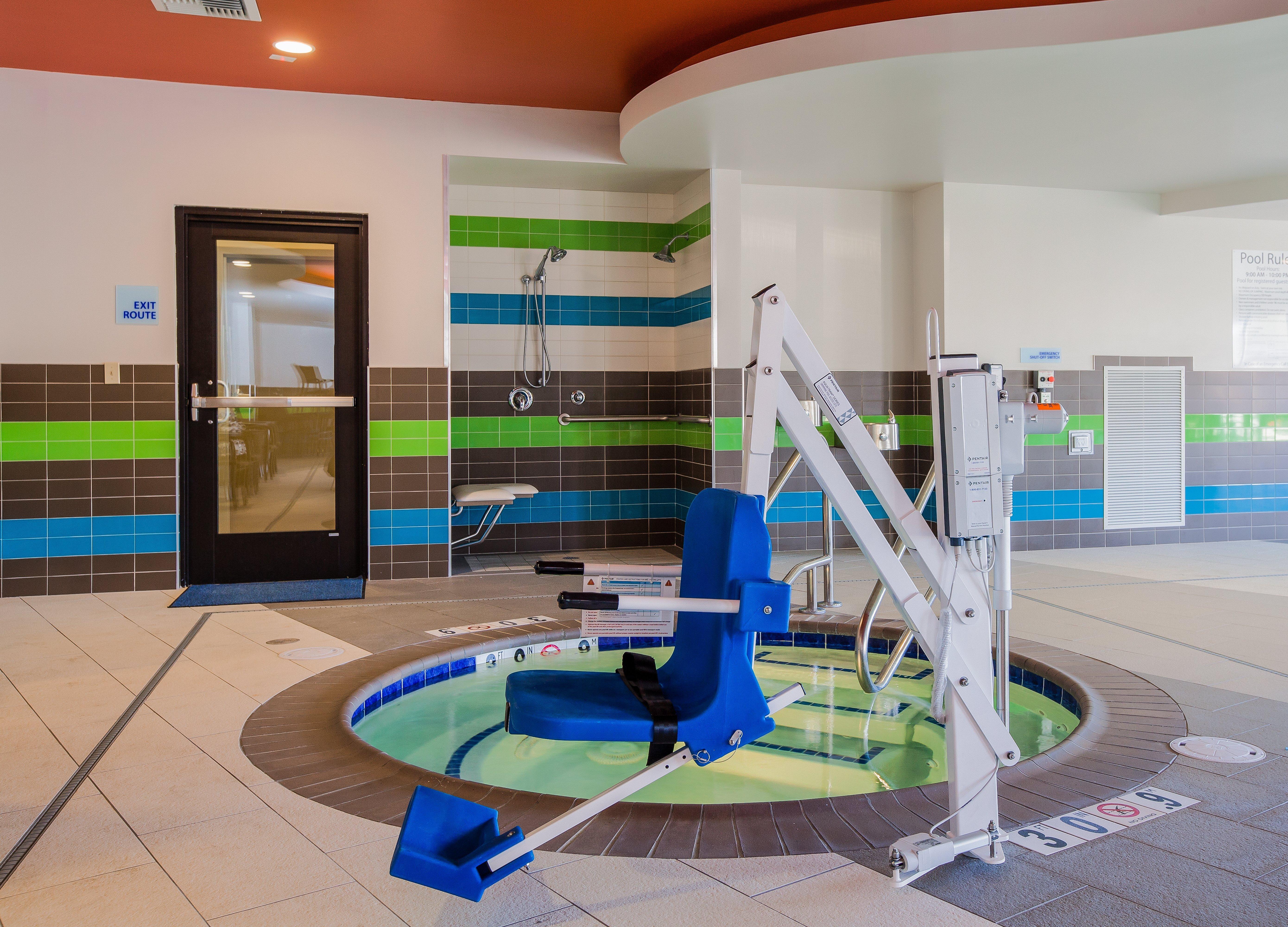 Holiday Inn Express & Suites Eureka By Ihg Екстериор снимка
