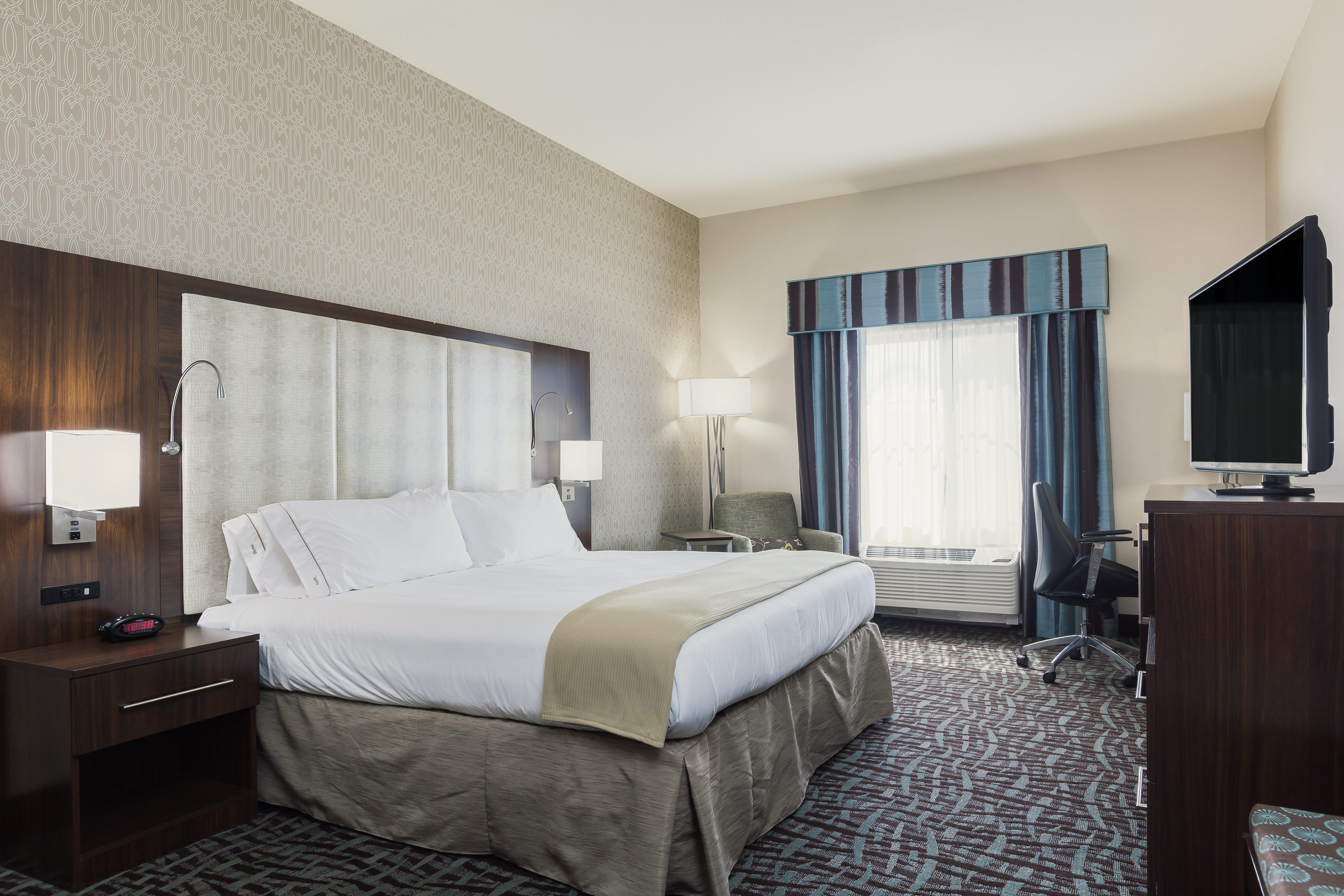 Holiday Inn Express & Suites Eureka By Ihg Екстериор снимка